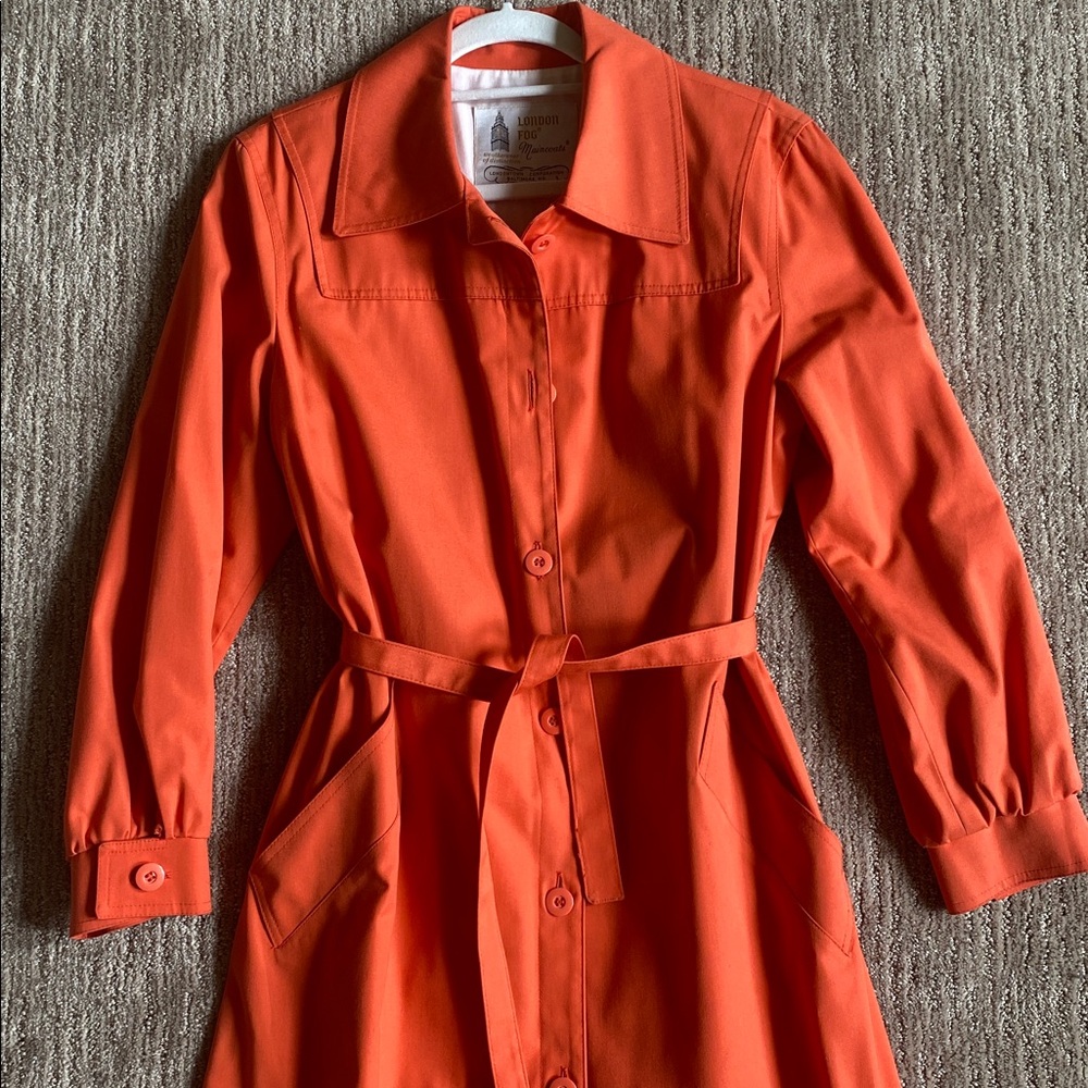 1970s Vintage London Fog Coral Orange Hooded Maincoat Weatherwear Rain Jacket - Picture 5 of 15